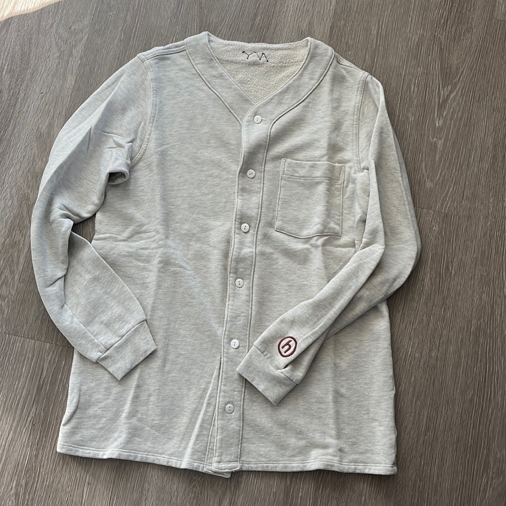 Hidden New York button down sweater